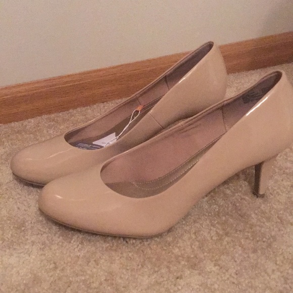 payless nude heels